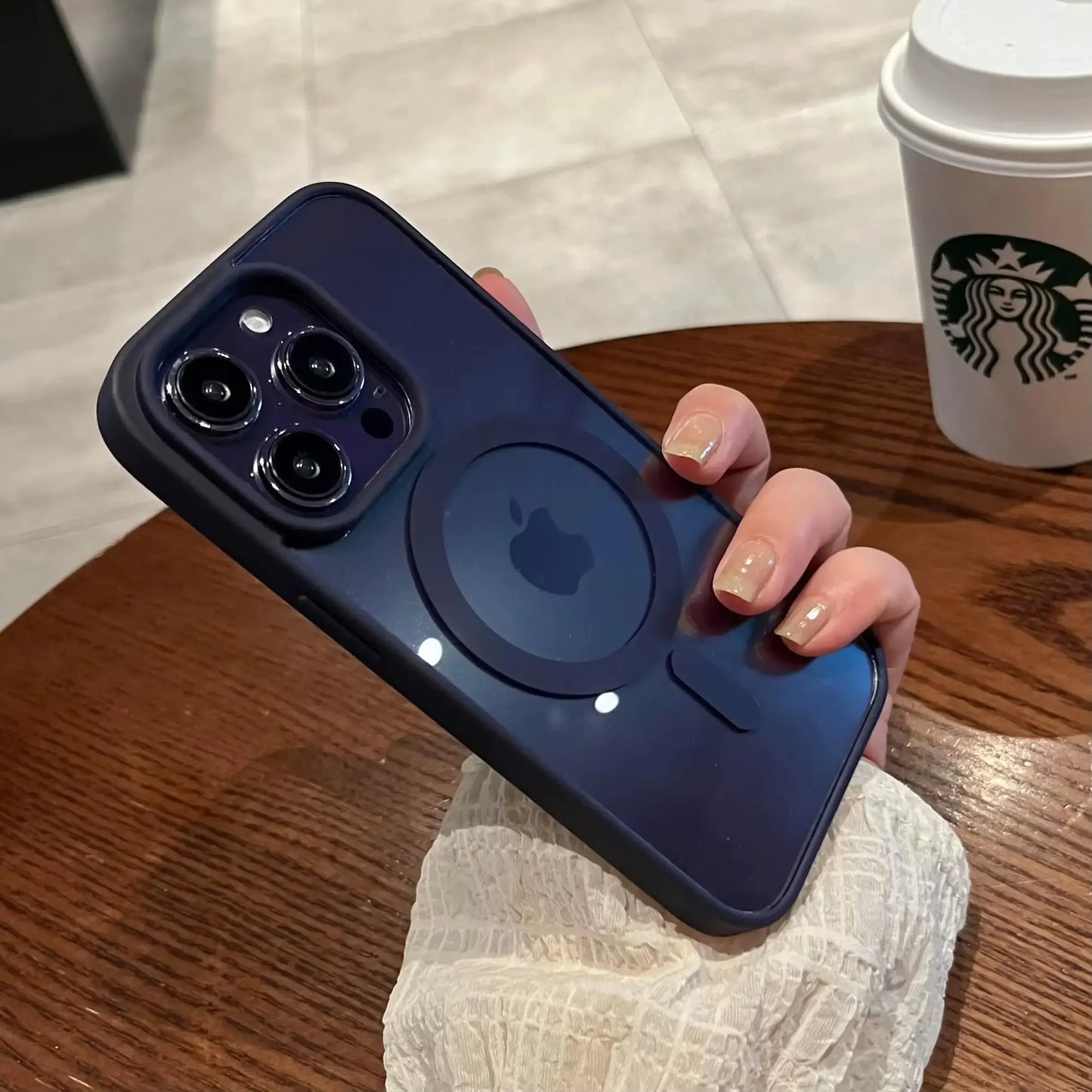 Luxusné priehľadné puzdro Magsafe pre iPhone 16 15 14 13 12 11 Pro X XS XR Max magnetický kryt telefónu s bezdrôtovým nabíjaním