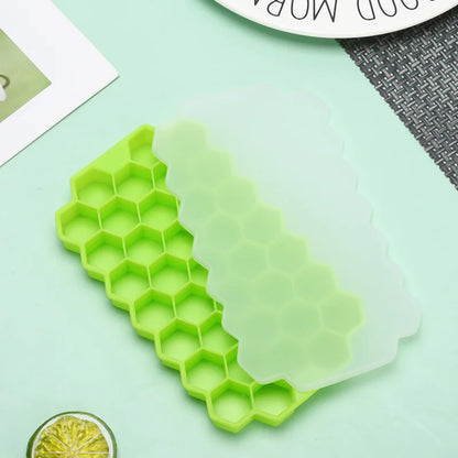 Forma na bloky ľadu Honeycomb Silikónový blok na ľad Forma na výrobu ľadu Opakovane použiteľný výrobník ľadu v potravinárskej kvalite s vrchnákom na letné džúsové víno