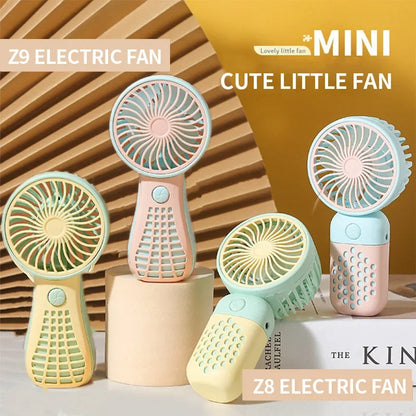 2024 Nový ručný nabíjací ventilátor Kreslený Roztomilý malý študentský nabíjací malý ventilátor Prenosný mini USB ventilátor Mini vreckový 2024 Nový vreckový počítač
