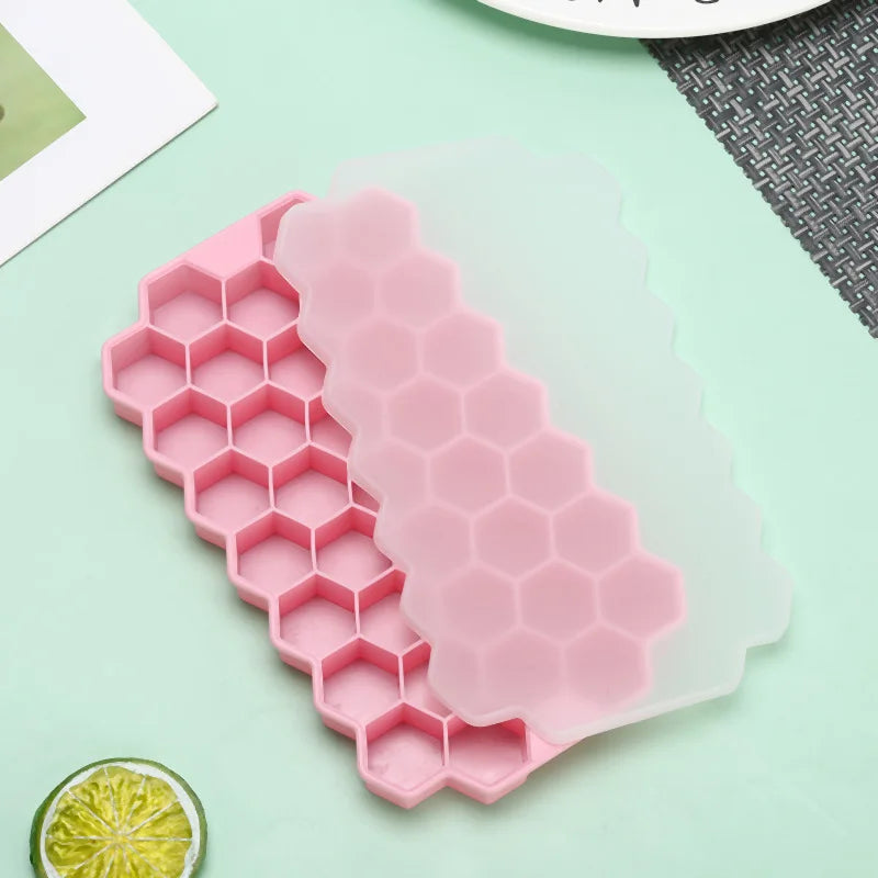 Forma na bloky ľadu Honeycomb Silikónový blok na ľad Forma na výrobu ľadu Opakovane použiteľný výrobník ľadu v potravinárskej kvalite s vrchnákom na letné džúsové víno