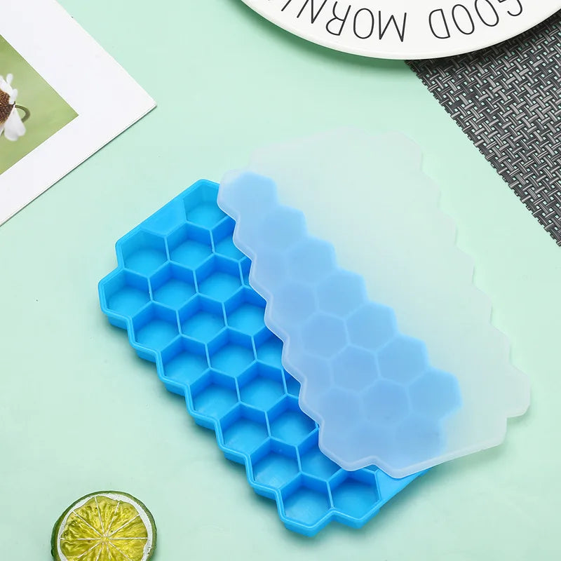 Forma na bloky ľadu Honeycomb Silikónový blok na ľad Forma na výrobu ľadu Opakovane použiteľný výrobník ľadu v potravinárskej kvalite s vrchnákom na letné džúsové víno
