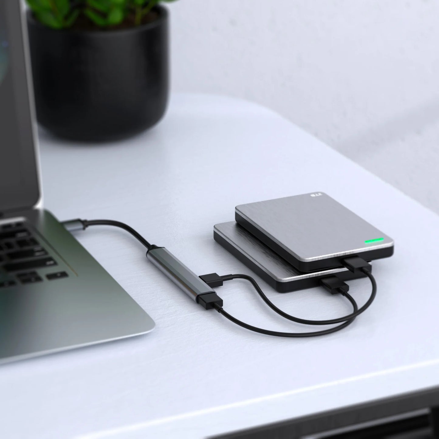 Rozbočovač Multifunkčný Rozbočovač s jedným ťahaním Štyri HUB Hliníková zliatina Dokovacia stanica pre laptop Rozbočovač USB 3.0 Typec Multiinterface TV Mobilný telefón