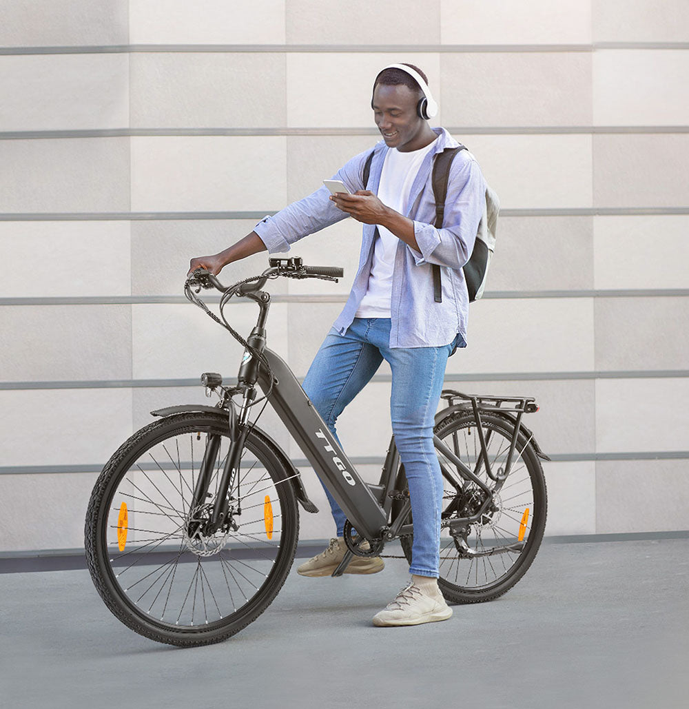 Elektrokol TTGO HZ-28ST, 250W motor, 36V 20Ah batéria, 700C*45C pneumatiky, max. rýchlosť 25 km/h, max. dojazd 100 km, kotúčové brzdy, 7-stupňové radenie Shimano, LCD displej - biela