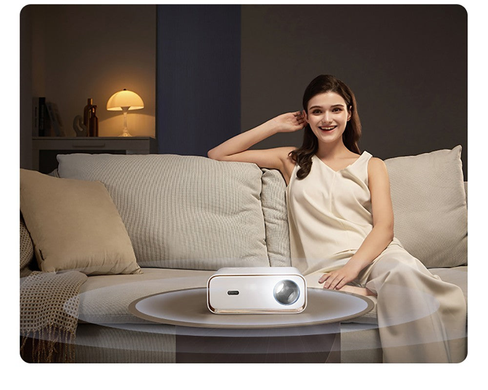 LCD projektor Wanbo X5 s jasem 1100 ANSI lumenov, natívnym rozlíšením 1080P, dekódovaním 4K, HDR10, Androidom 9.0, automatickým zaostrovaním a korekciou lichobežníkového zkreslenia, dvojpásmovým WiFi 6, Bluetooth 5.0, Apple Airplay a projekciou z Androidu/Windows.